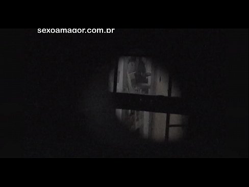❤️ Blondie wird heimlich von einem Voyeur aus der Nachbarschaft gefilmt, der sich hinter Hohlblocksteinen versteckt Porno bei de.kiss-x-max.ru